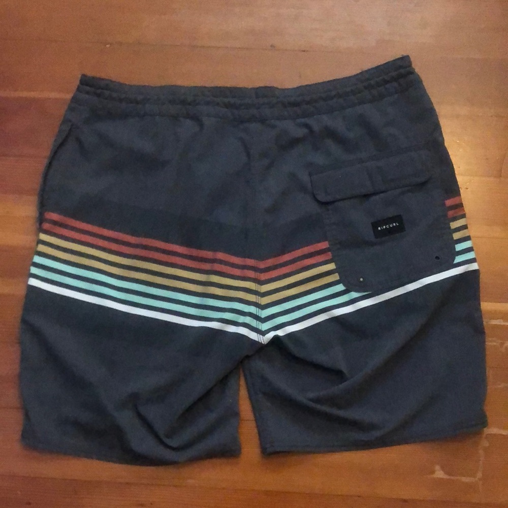 Rip Curl Gray Board Shorts With Nice Stripes - image 3